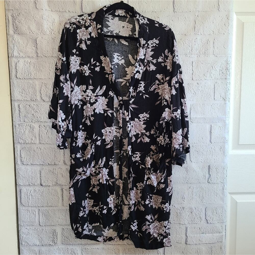 Spiritual Gangster Black Floral Robe - Picture 2 of 14
